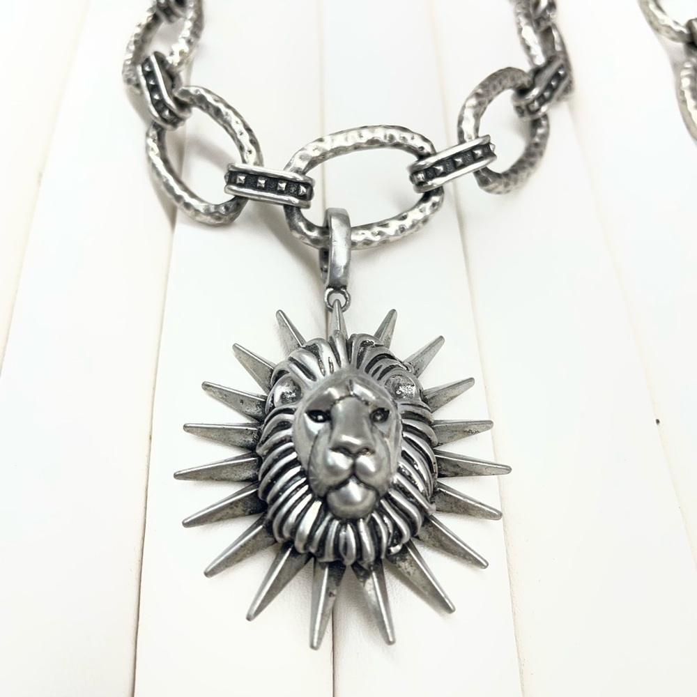 Kendra Scott Silver Lion Pendant Necklace